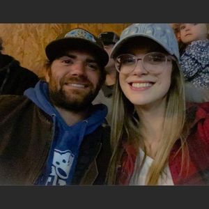 Meet your Posher, Trampas